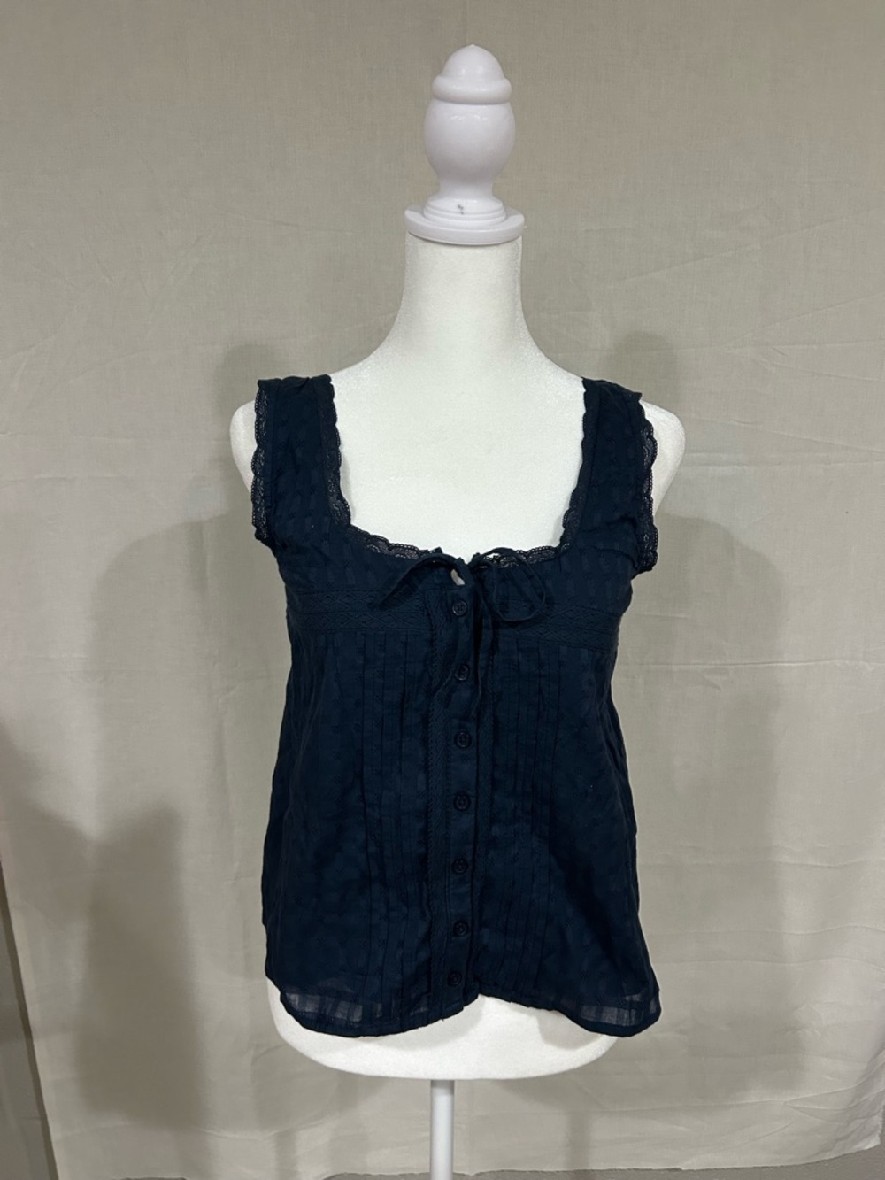 Hollister NWOT Navy Lace-Trim Babydoll Button Front Tank Top with Tie Detail